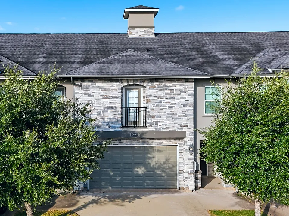 3414 Summerway Dr