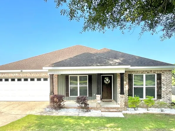 1320 Middleton Rd, Dothan, AL 36301