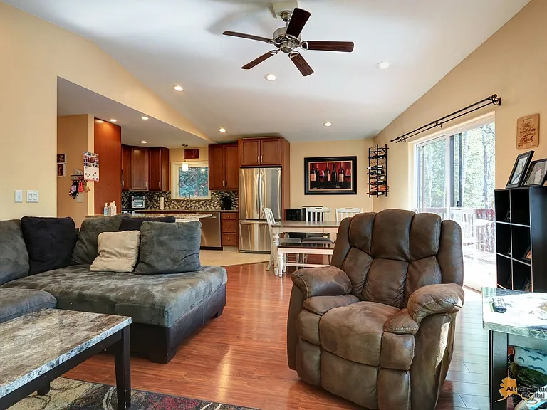 10137 Birch Ln — Photo 10