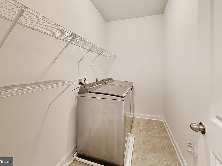 517 Windboard Way — Photo 23