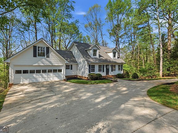 2nd image of 2436 Thompson Mill Rd