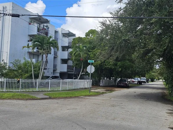 1090 NE 129th St APT 205, North Miami, FL 33161