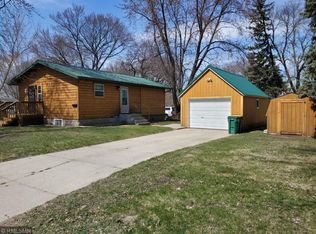 324 W 5th St, Litchfield, MN 55355