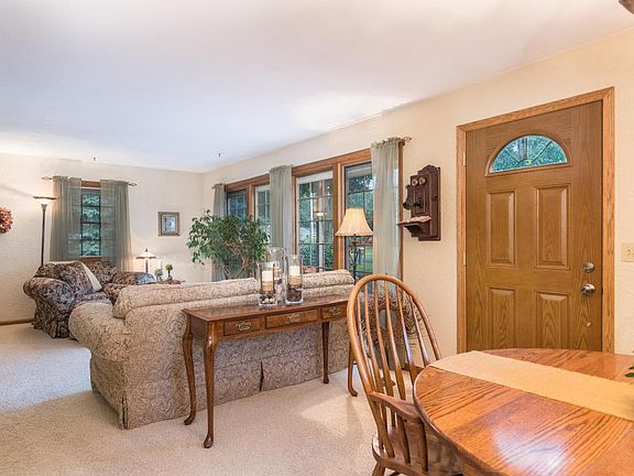 4th image of 1607 Highland Ave