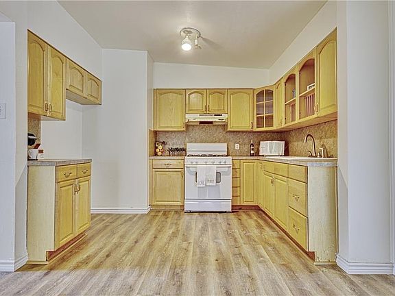 4th image of 1114 Shephard Dr