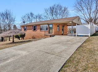 740 Caldwell St NW, Roanoke, VA 24017