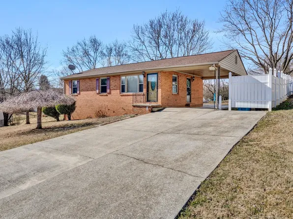 740 Caldwell St NW, Roanoke, VA 24017