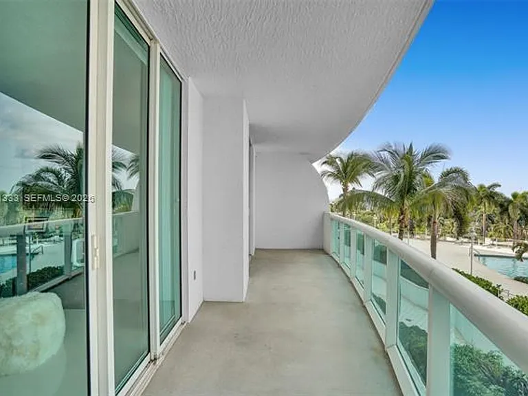 7900 Harbor Island Dr #704 — Photo 9