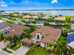 564 Fore Dr, Bradenton, FL 34208