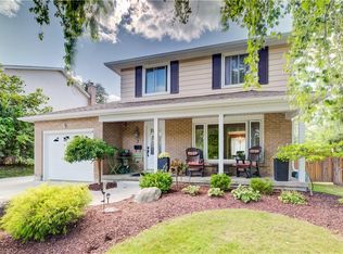 7 Vintage Cres, Kitchener, ON N2P 1L1