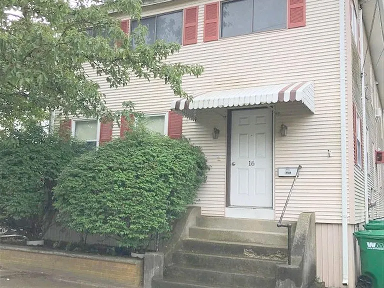 12 Hamilton St #1 — Photo 7