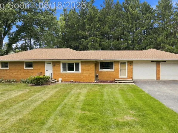 25 E Oakwood Rd, Oxford, MI 48371