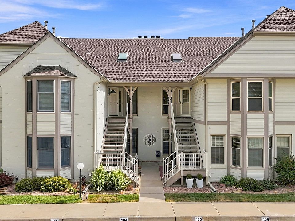 1st image of 2614 N Executive Way APT 103