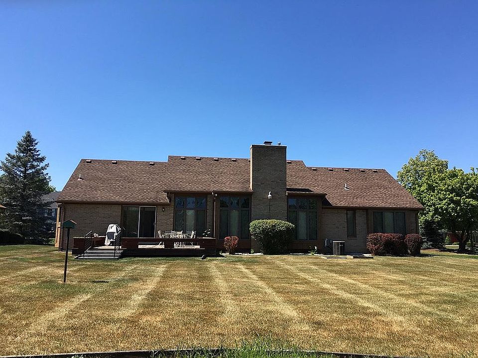 2nd image of 48655 Pinehill Dr