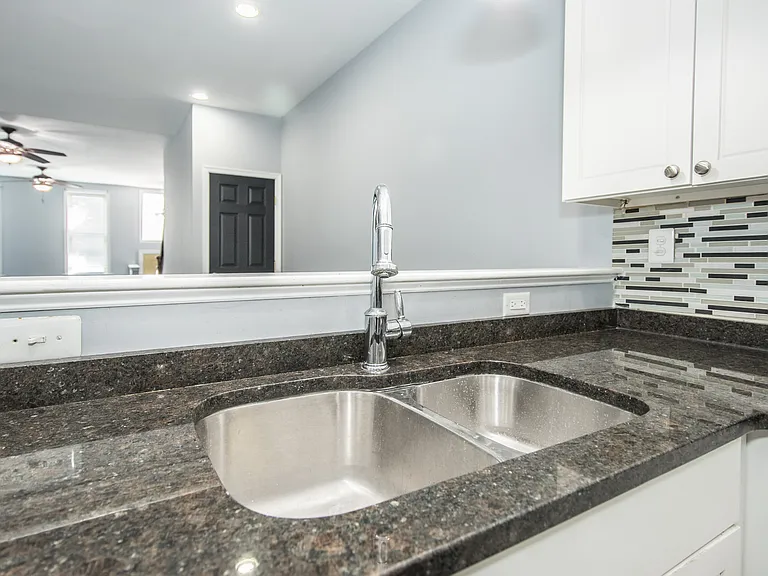 2316 E Lehigh Ave — Photo 17