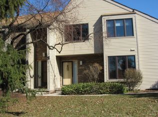 1262 Lakeside Dr #82, East Lansing, MI
