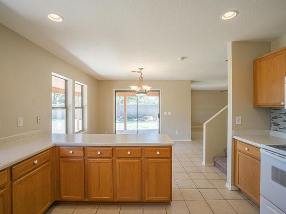 3rd image of 15772 W Caribbean Ln
