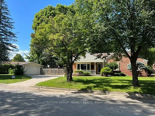 6 Kirkton Ct #LOWER