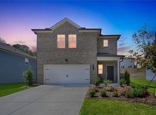 8308 Hunters Grove Rd, Union City, GA 30291