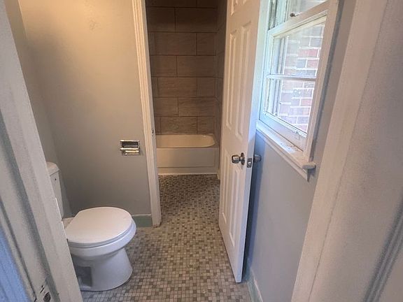 4th image of 5154 Greensboro Dr