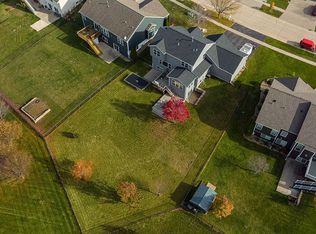 2418 Radcliffe Dr SW, Cedar Rapids, IA 52404