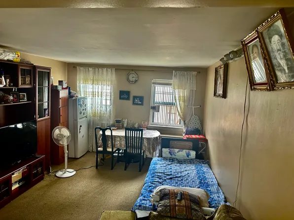 147-11 79th Avenue image 12 of 12