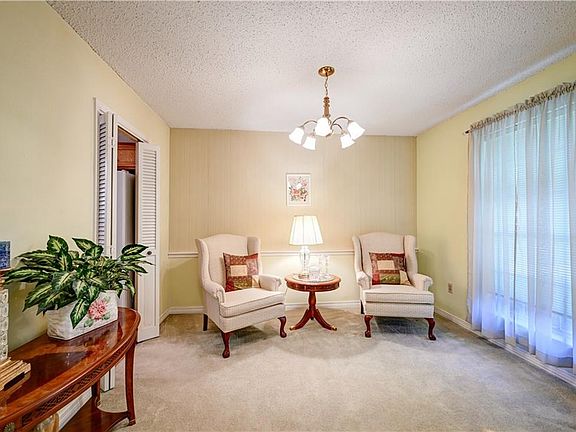 3rd image of 856 E Lexington Ave