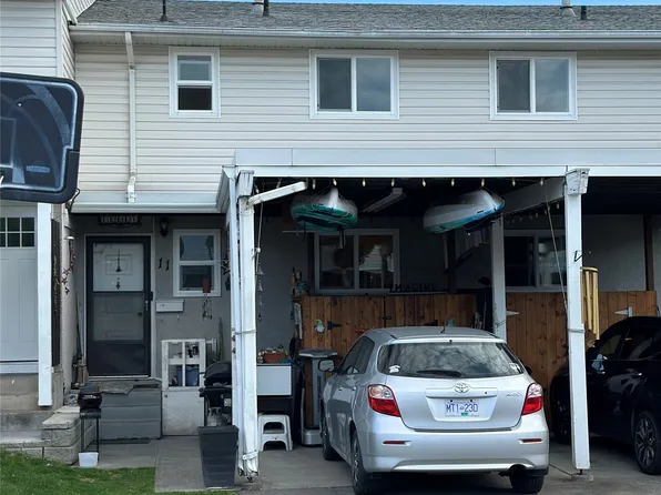800 Southhill St #11, Kamloops, BC V2B 7Z9