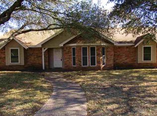 1016 Tillamook St, Hewitt, TX 76643