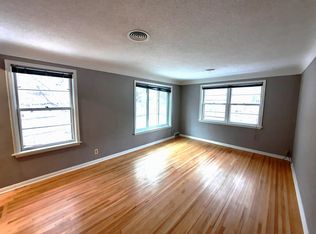 686 Lexington Pkwy S, Saint Paul, MN 55116