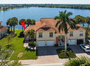 25057 Peacock Ln APT 101, Naples, FL 34114