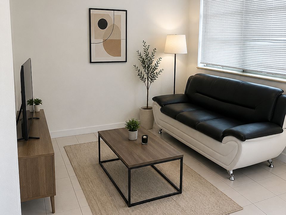 1st image of 50 W 10th St #1