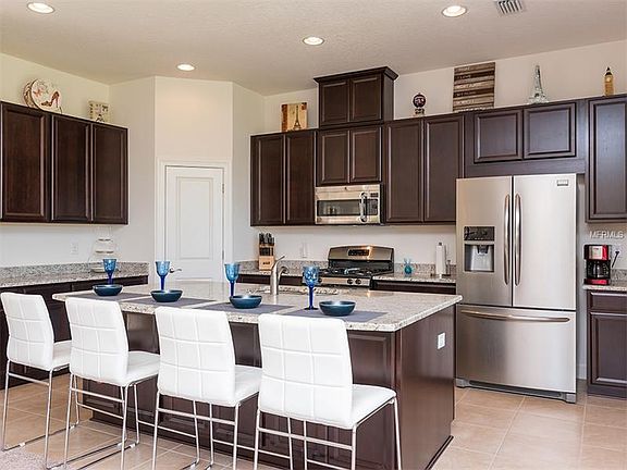 4th image of 9702 Highland Park Pl