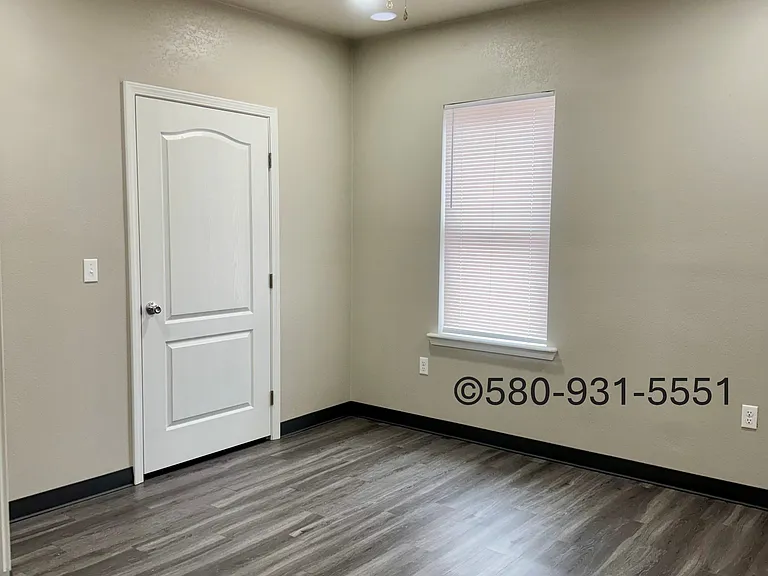 408 W Pine St — Photo 6