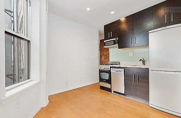 1st image of 62 Forsyth St APT 15A