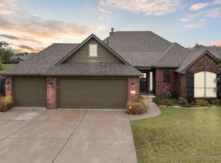 213 W 53rd St, Sand Springs, OK 74063