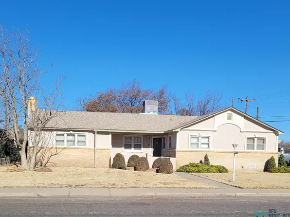 102 W Berry Dr, Hobbs, NM 88240