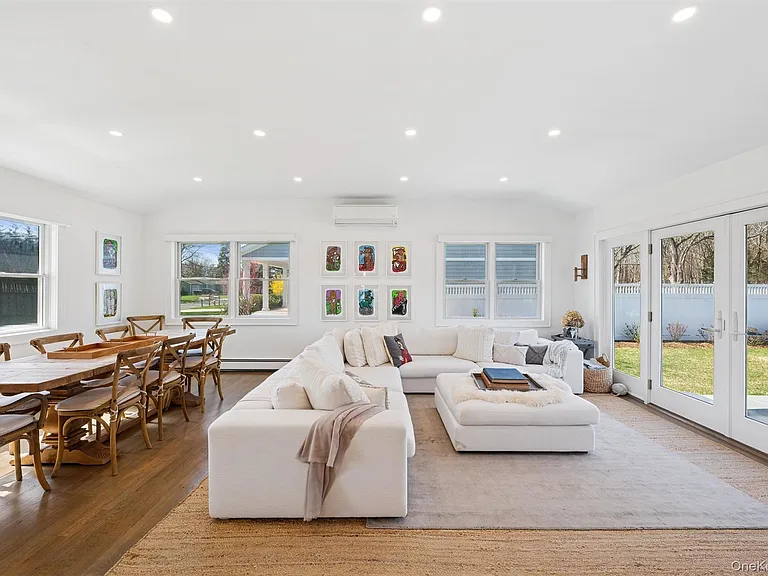 580 Gin Ln — Photo 11