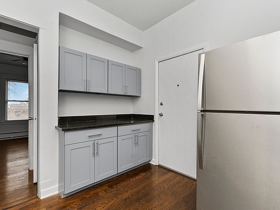 2nd image of 11259 S King Dr #410-3