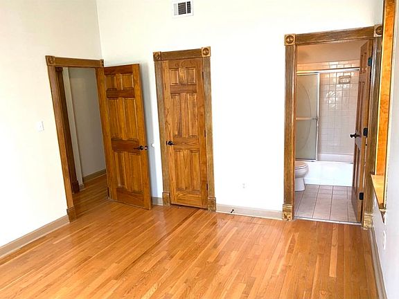 5th image of 3936 Cleveland Ave