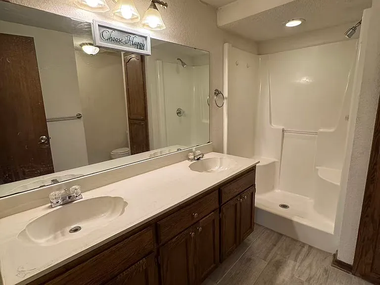 2128 Meench Dr — Photo 11