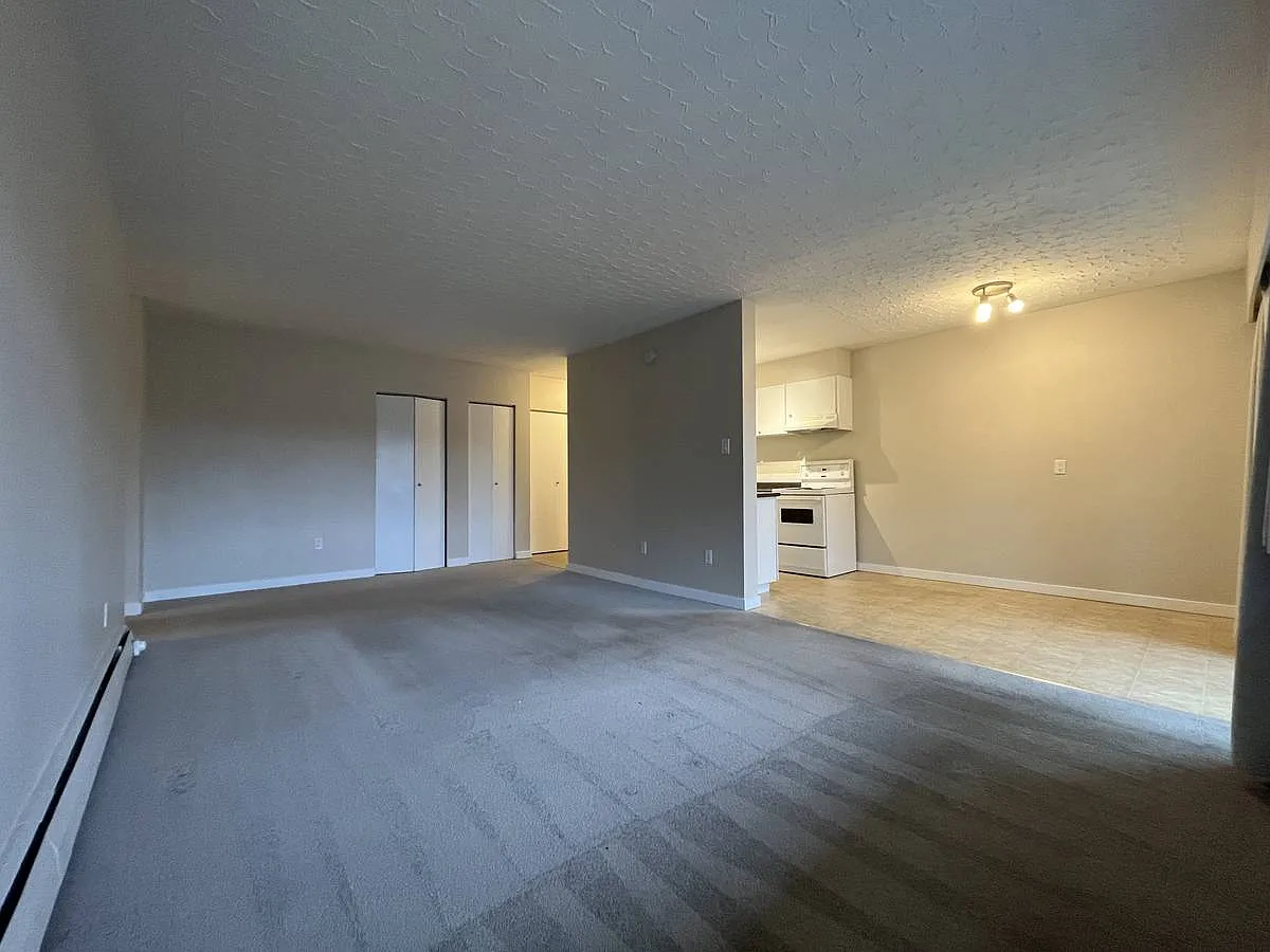Braemar Court — Photo 2