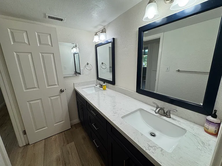 Downstairs full bathroom