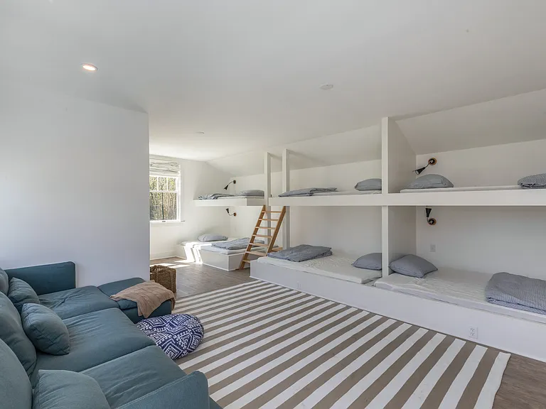 329 Little Plains Rd — Photo 8