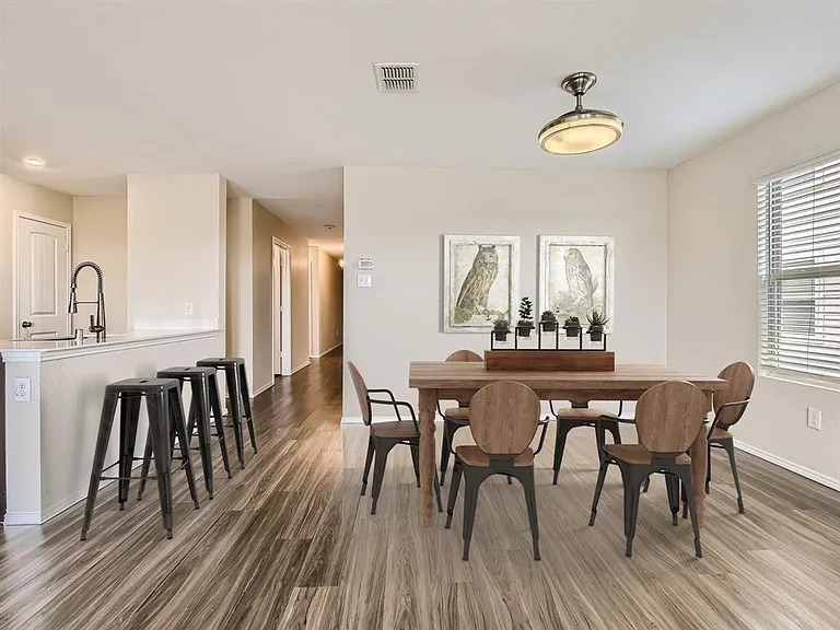 317 Blue Crow Ln — Photo 4