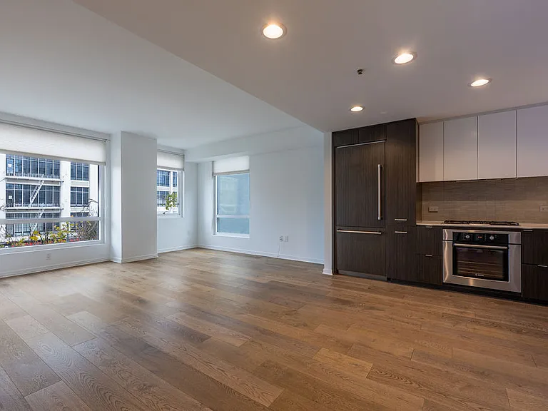 1788 Clay St #404 — Photo 7