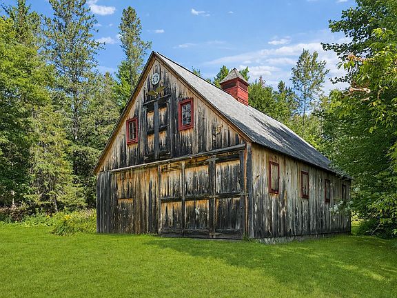 3rd image of 109 East Colebrook Road
