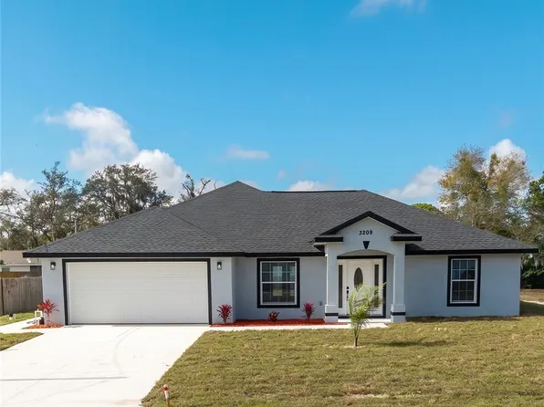 3209 King Dr, Sebring, FL 33870