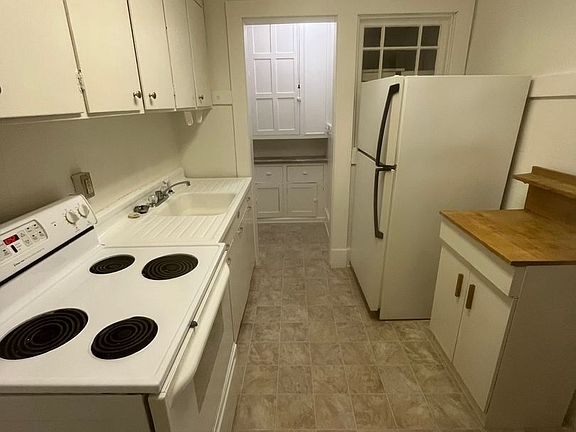 5th image of 910 2nd Ave N #1