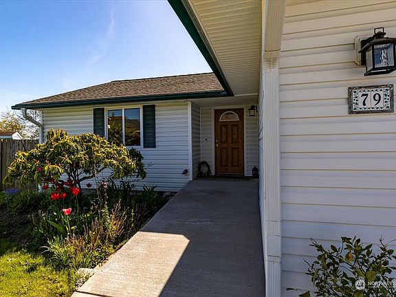 3rd image of 79 Bainbridge Lane